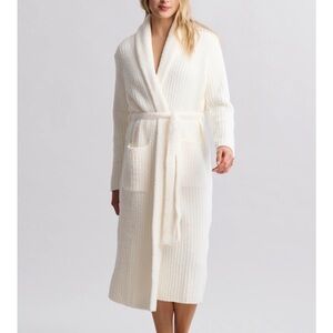 Barefoot Dreams Cream Robe Luxurious Intimates & Sleepwear